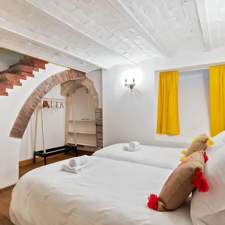 Apartment Cozy In With Heating Facility *